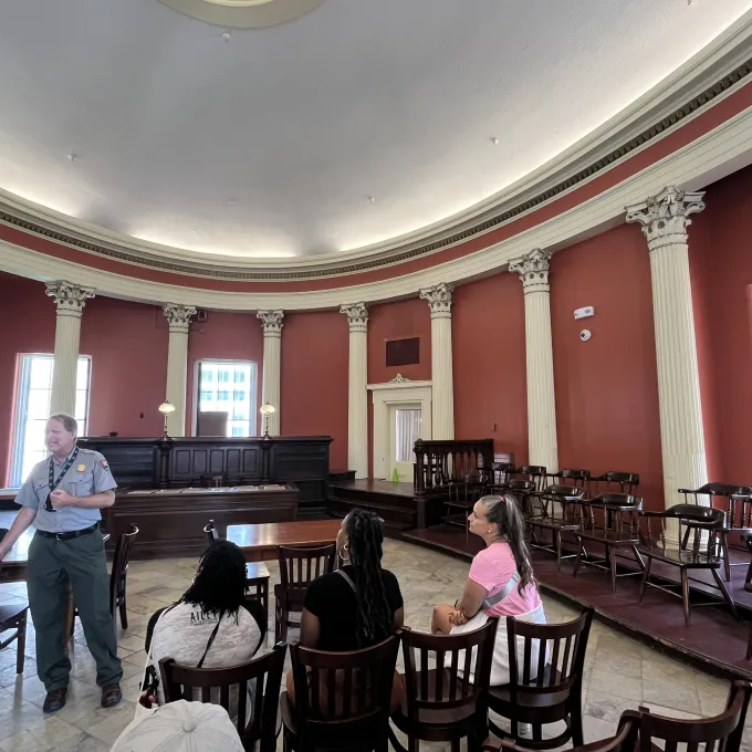 "" Summer Institute Old Courthouse Tour